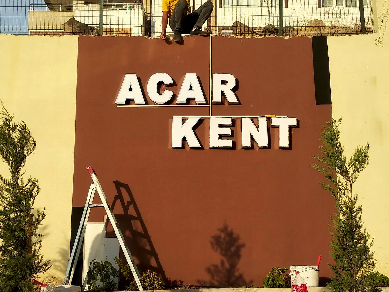 Acar Kent — Fileli Krom Harf