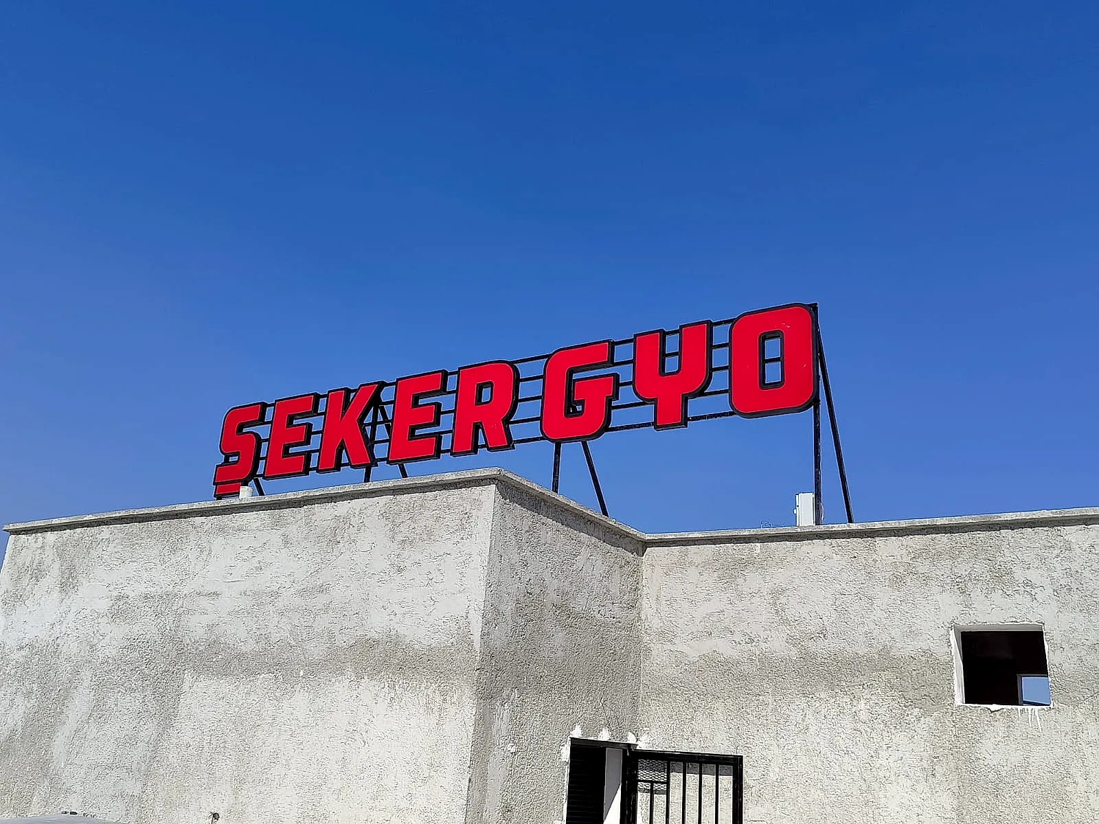 Şeker GYO — Fileli Krom Harf