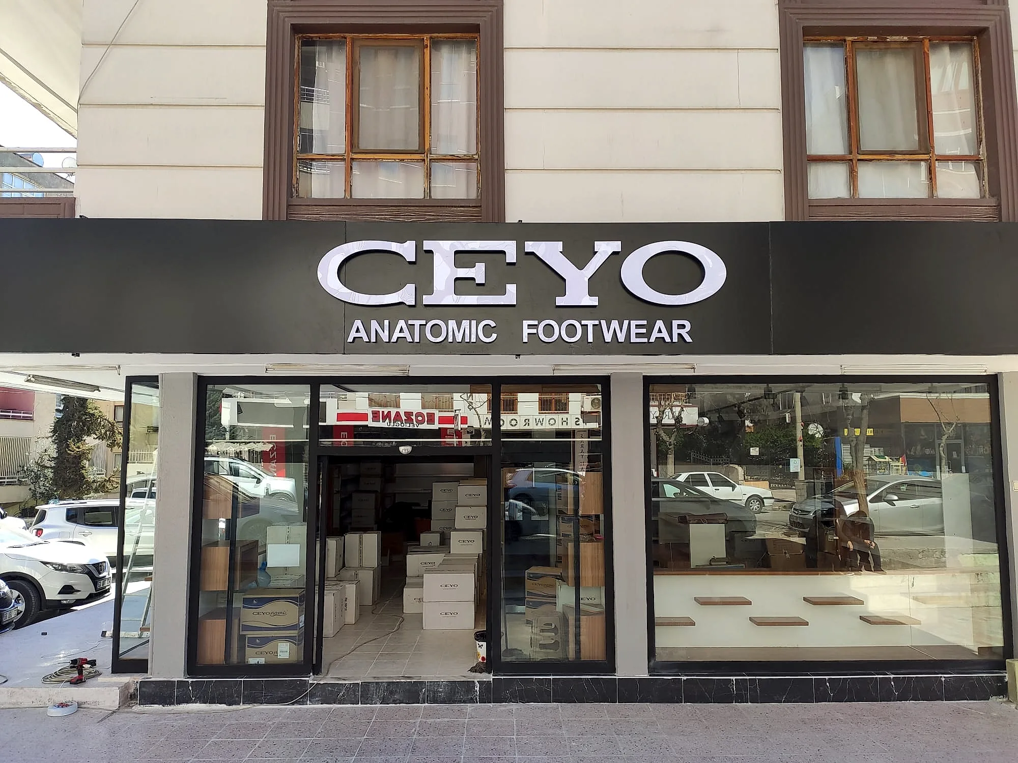 Ceyo — Işık Patlaması (Kutu Harf)