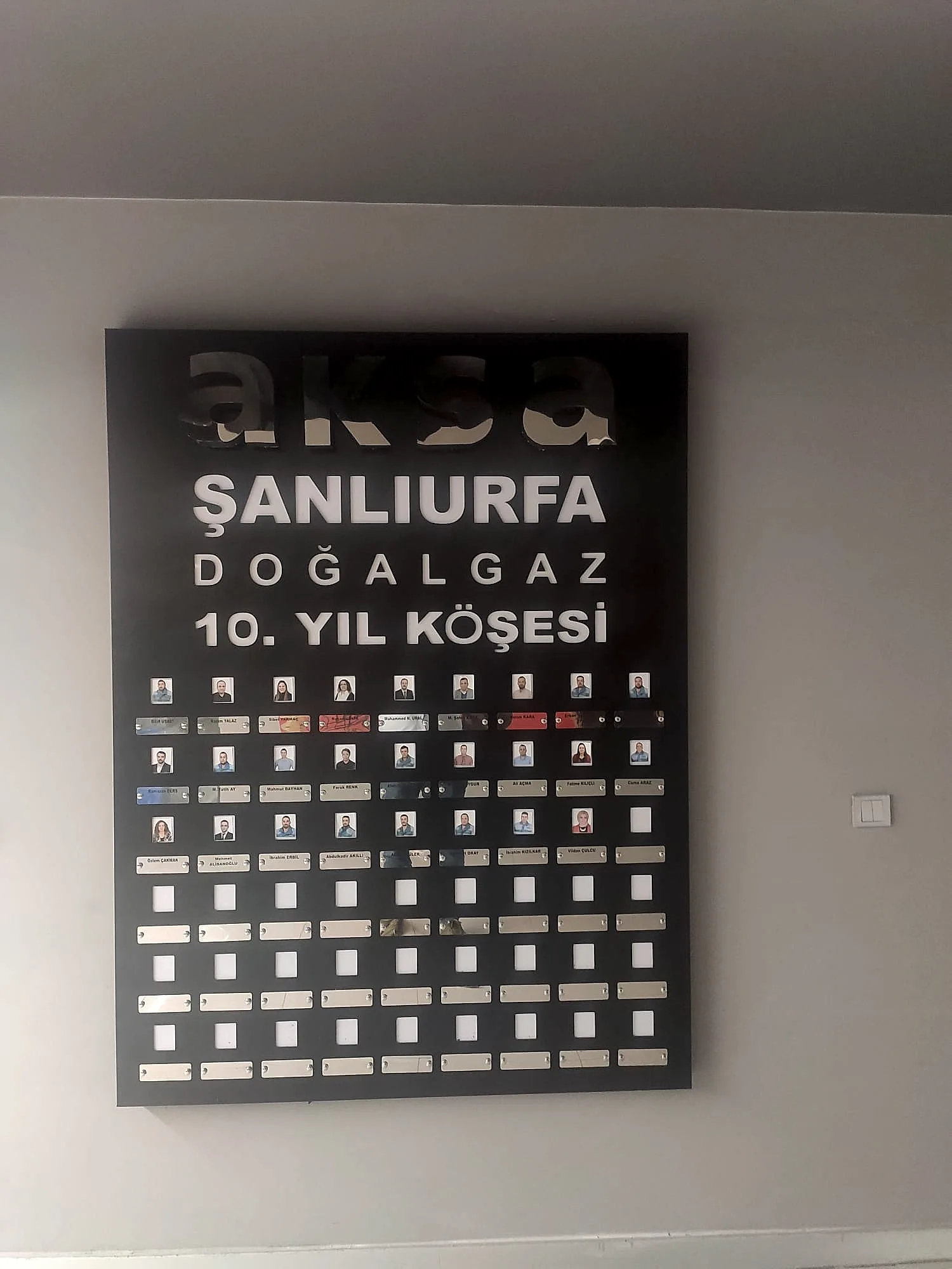 Aksa Doğalgaz — Oyma Kompozit Tabela